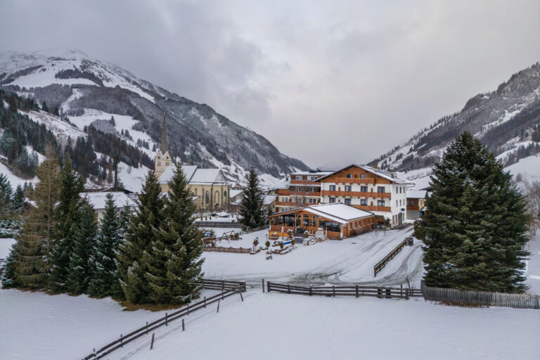 2025 WEIHNACHTSURLAUB – 4 Nächte im alpinen Feststimmung, mit Extras!